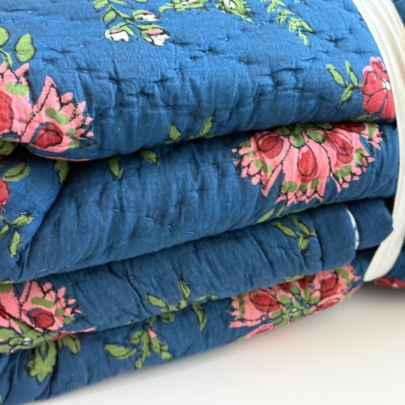 Aqua floral printed reversible king quilt set blue toille floral NEW - Picture 7 of 14
